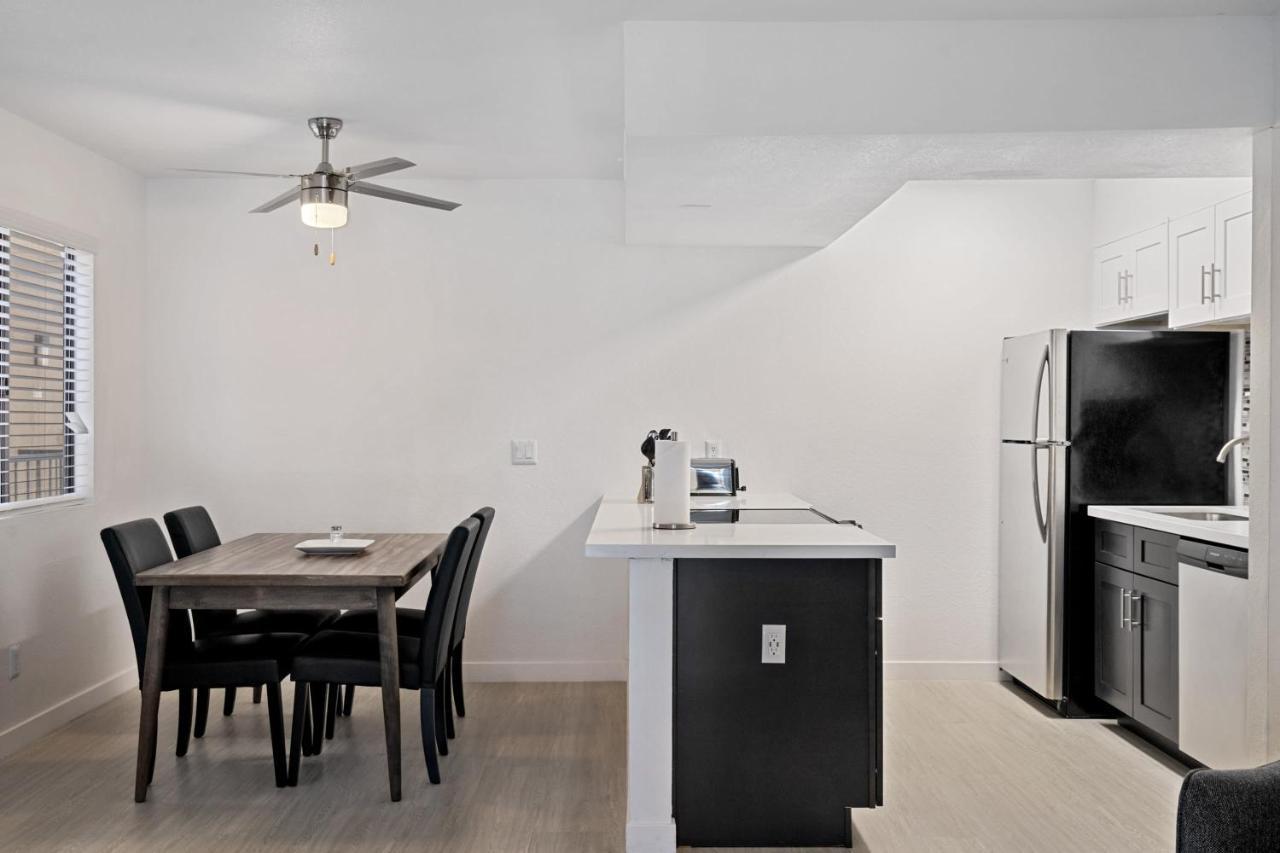 Newly Renovated 2Br Apartment W Pool By Stay Gia Phoenix Exteriér fotografie